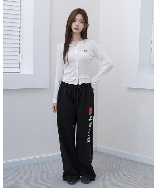 muahmuah（ムーアムーア）の「ハートポイントワイドバンディングパンツ[ブラック]（スウェットパンツ・レディース・ブラック・FREE）」の4枚目の写真