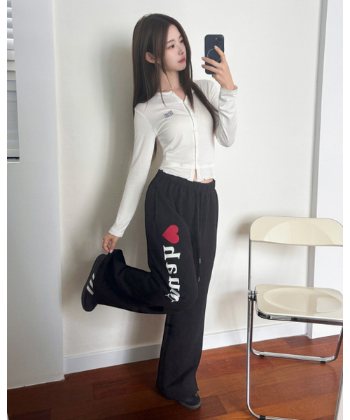 muahmuah（ムーアムーア）の「ハートポイントワイドバンディングパンツ[ブラック]（スウェットパンツ・レディース・ブラック・FREE）」の7枚目の写真