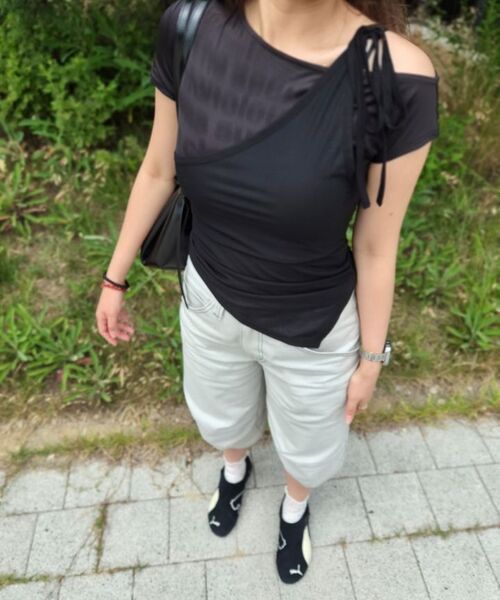 SECONDMONO（セカンドモノローグ）の「W. Layered Off Shoulder Short Sleeve [BLACK]_SEWTS009BLACK（Tシャツ/カットソー・レディース・その他・F）」の8枚目の写真