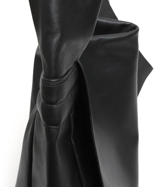YArKA（ヤーカ）の「【YArKA/ヤーカ】real leather Huge messenger bag [abgm3] / ヒュージメッセンジャーバッグ（メッセンジャーバッグ・レディース・ブラック・FREE）」の14枚目の写真