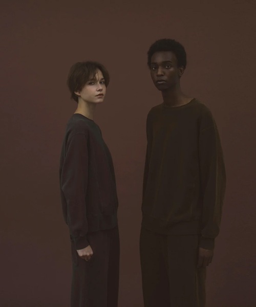 AUTHEN(オーセン)の「【AUTHEN】オーセン/ SILKNIZED SWEAT SHIRT (ユニセックス)(スウェット・レディース・ブロンズ/オフホワイト・SMALL/LARGE)」の7枚目の写真