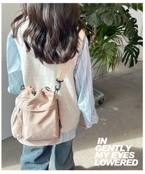 BACKYARD FAMILY(バックヤードファミリー)の「トート バッグ 大容量(トートバッグ・レディース・ベージュ/ホワイト/オレンジ/ミント/ブラック/グレー/オフホワイト・FREE)」の15枚目の写真
