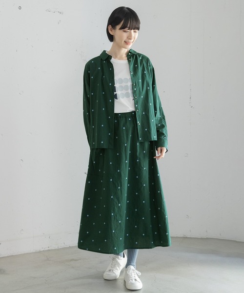 POU DOU DOU(プードゥドゥ)の「ドット刺繍丸衿ドルマンシャツ(シャツ/ブラウス・レディース・キナリ/ダークブラウン/ダークグリーン・3)」の14枚目の写真
