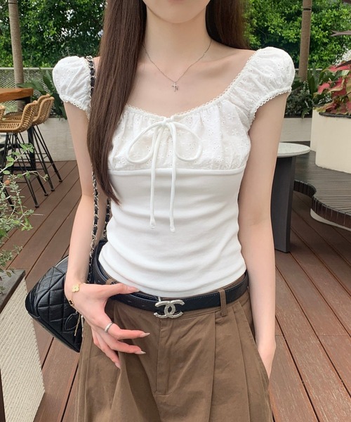 Girly Doll(ガーリードール)の「フロントリボンコットンレース切り替えカットソー(シャツ/ブラウス・レディース・ブルー/ホワイト・FREE)」の1枚目の写真