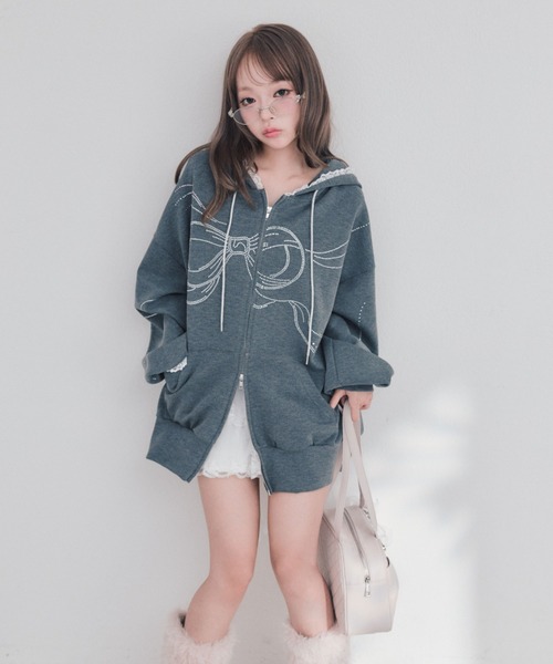 OLIVE des OLIVE（オリーブデオリーブ）の「ホットフィットリボンBigパーカー（パーカー・レディース・チャコールグレー/ブラック/オフホワイト/ピンク・FREE）」の13枚目の写真