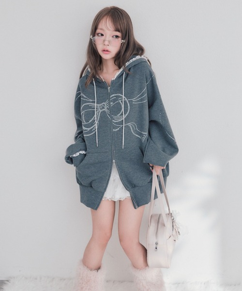 OLIVE des OLIVE（オリーブデオリーブ）の「ホットフィットリボンBigパーカー（パーカー・レディース・チャコールグレー/ブラック/オフホワイト/ピンク・FREE）」の14枚目の写真