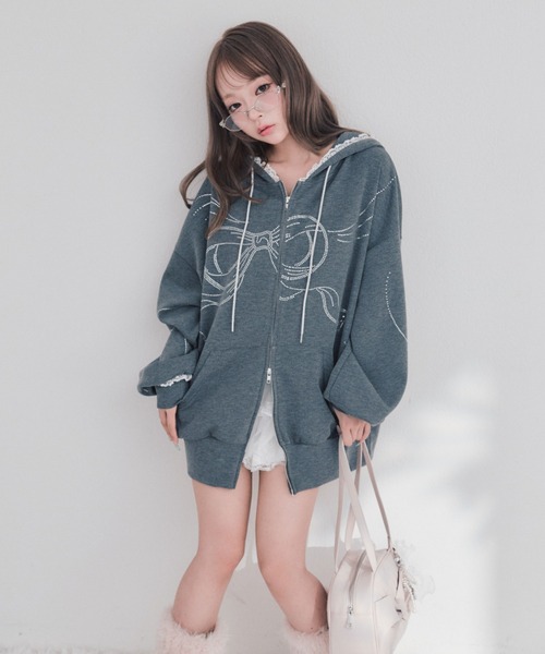 OLIVE des OLIVE（オリーブデオリーブ）の「ホットフィットリボンBigパーカー（パーカー・レディース・チャコールグレー/ブラック/オフホワイト/ピンク・FREE）」の15枚目の写真