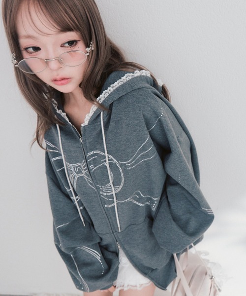 OLIVE des OLIVE（オリーブデオリーブ）の「ホットフィットリボンBigパーカー（パーカー・レディース・チャコールグレー/ブラック/オフホワイト/ピンク・FREE）」の16枚目の写真