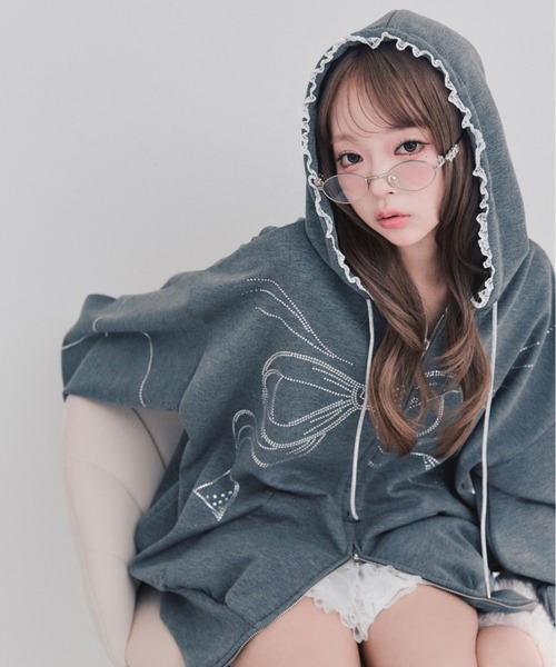 OLIVE des OLIVE（オリーブデオリーブ）の「ホットフィットリボンBigパーカー（パーカー・レディース・チャコールグレー/ブラック/オフホワイト/ピンク・FREE）」の22枚目の写真