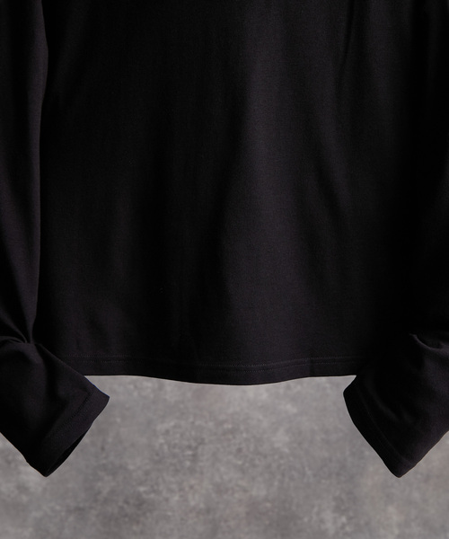 ADRER(アドラー)の「U neck compact silhouette long T / UネックコンパクトシルエットロンT(抗菌防臭機能)(Tシャツ/カットソー・メンズ・ホワイト/ブラック/グレー系1・XS/M/S/L)」の20枚目の写真