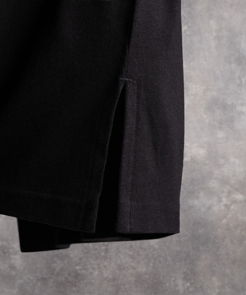 ADRER(アドラー)の「U neck compact silhouette long T / UネックコンパクトシルエットロンT(抗菌防臭機能)(Tシャツ/カットソー・メンズ・ホワイト/ブラック/グレー系1・XS/M/S/L)」の21枚目の写真
