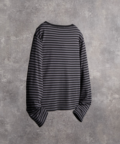 ADRER(アドラー)の「U neck compact silhouette long T / UネックコンパクトシルエットロンT(抗菌防臭機能)(Tシャツ/カットソー・メンズ・ホワイト/ブラック/グレー系1・XS/M/S/L)」の12枚目の写真