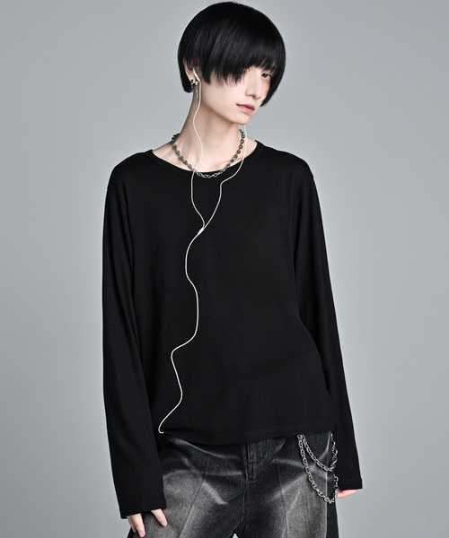 ADRER(アドラー)の「U neck compact silhouette long T / UネックコンパクトシルエットロンT(抗菌防臭機能)(Tシャツ/カットソー・メンズ・ホワイト/ブラック/グレー系1・XS/M/S/L)」の1枚目の写真