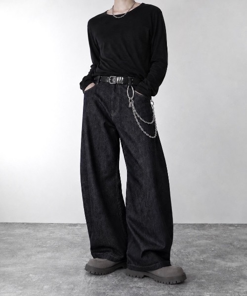 ADRER(アドラー)の「U neck compact silhouette long T / UネックコンパクトシルエットロンT(抗菌防臭機能)(Tシャツ/カットソー・メンズ・ホワイト/ブラック/グレー系1・XS/M/S/L)」の22枚目の写真