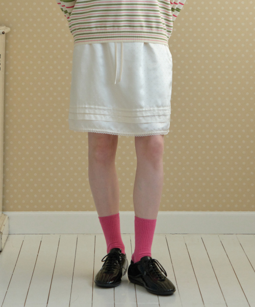 TTUDEMENT(トュードメント)の「SATIN DOT MIDI SKIRT_IVORY(スカート・レディース・その他・SMALL/MEDIUM)」の1枚目の写真
