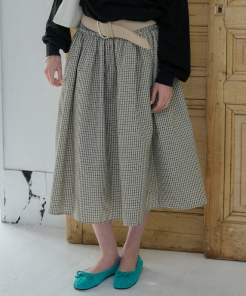 GIUNON（ジウノン）の「shirring frill check skirt / シャーリングフリルチェックスカート（スカート・レディース・アイボリー/ブラック・0/1）」の2枚目の写真