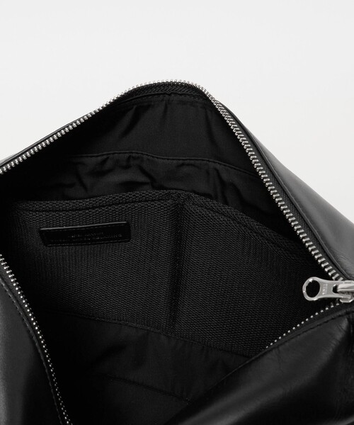 green label relaxing(グリーンレーベルリラクシング)の「GLR ファンクショナル レザー ショルダーバッグ(ショルダーバッグ・メンズ・ブラック・FREE)」の14枚目の写真