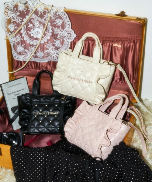 JILL by JILL STUART(ジルバイジルスチュアート)の「<フリルトートミニ>キルティングパールバッグ(ショルダーバッグ・レディース・ホワイト/ブラック/ピンク・FREE)」の3枚目の写真