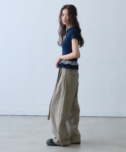 Clum(クルム)の「check frill layered T-shirt / チェックフリルレイヤードTシャツ(Tシャツ/カットソー・レディース・ネイビー・MEDIUM/SMALL)」の4枚目の写真