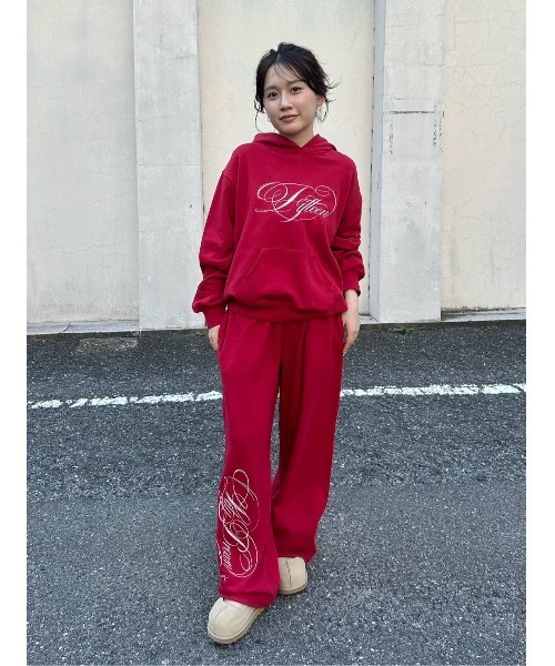 LILY BROWN(リリーブラウン)の「スクリプトスウェットトップス(スウェット・レディース・ネイビー/グレー/レッド・F)」の22枚目の写真