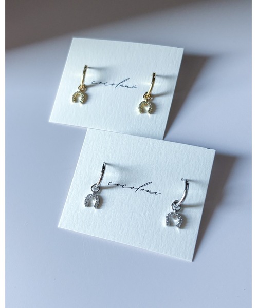 tone(トーン)の「【cocolani】【金属アレルギー対応】ビジュー馬蹄チャーム フープピアス(MA)(ピアス(両耳用)・レディース・シルバー/ゴールド・FREE)」の20枚目の写真