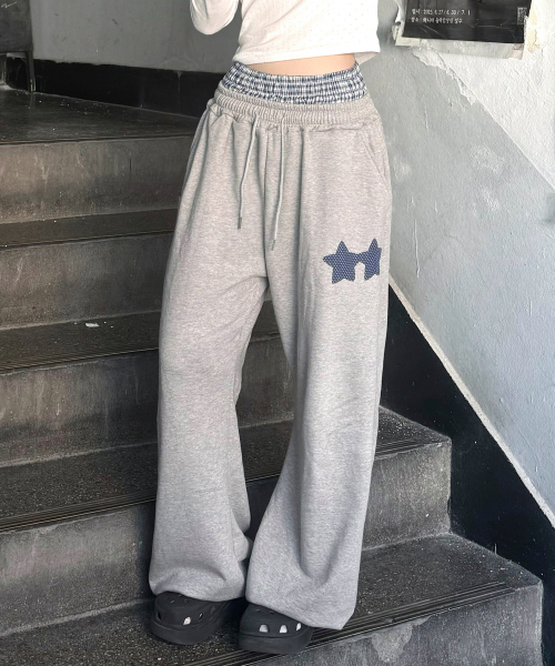 FUZZY SCAN（ファジスキャン）の「チェックレイヤード カーブドバルーンパンツ 3色（スウェットパンツ・レディース・ライトグレー/ブラック/ネイビー・ONE SIZE）」の6枚目の写真