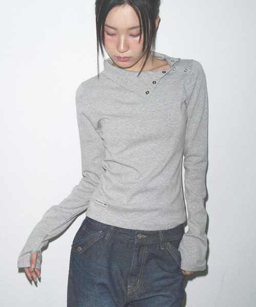 SOHUL(ソフル)の「サイドハイネックT(メランジ)(Tシャツ/カットソー・レディース・その他・FREE)」の2枚目の写真