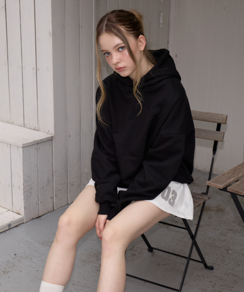 ROSEFRANTZ（ロゼフランツ）の「Back Rose Embroidery Hoodie [Black]（パーカー・レディース・ブラック・S/M/XS/S）」の4枚目の写真