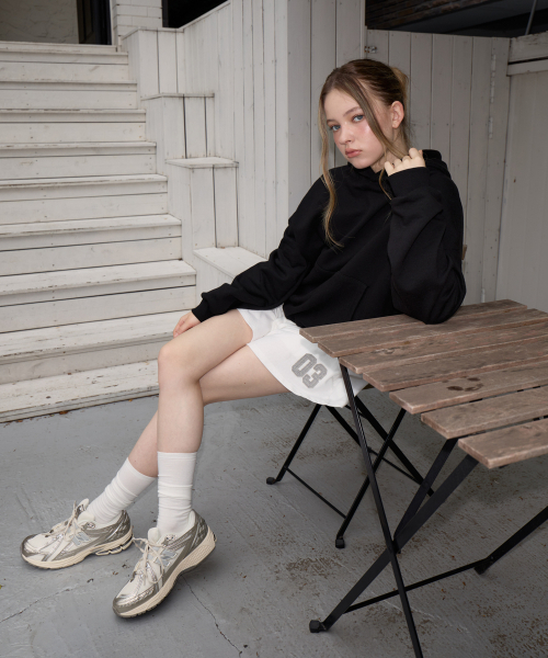 ROSEFRANTZ（ロゼフランツ）の「Back Rose Embroidery Hoodie [Black]（パーカー・レディース・ブラック・S/M/XS/S）」の6枚目の写真