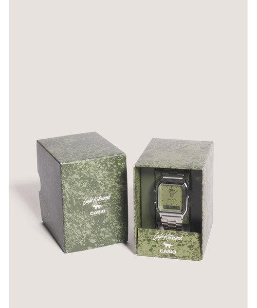 Maison Kitsune(メゾンキツネ)の「CAFE KITSUNE X CASIO VINTAGE WATCH(アナログ腕時計・メンズ・シルバー・U)」の4枚目の写真
