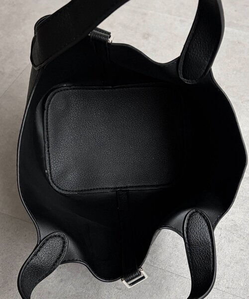 Chez toi(シェトワ)の「タッセル付トートBAG(トートバッグ・レディース・オレンジ/ブラウン/ブラック/シルバー・FREE)」の13枚目の写真