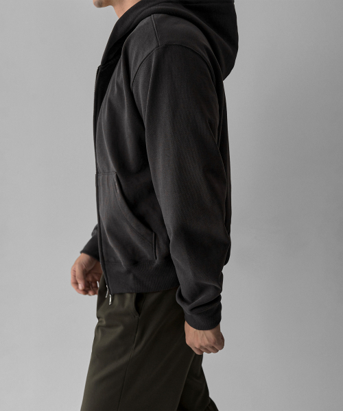 BOWLOW PRODUCT（バウロープロダクト）の「クロップミニロゴフードジップアップ[チャコール]（パーカー・メンズ・その他・MEDIUM/LARGE/X-LARGE）」の4枚目の写真