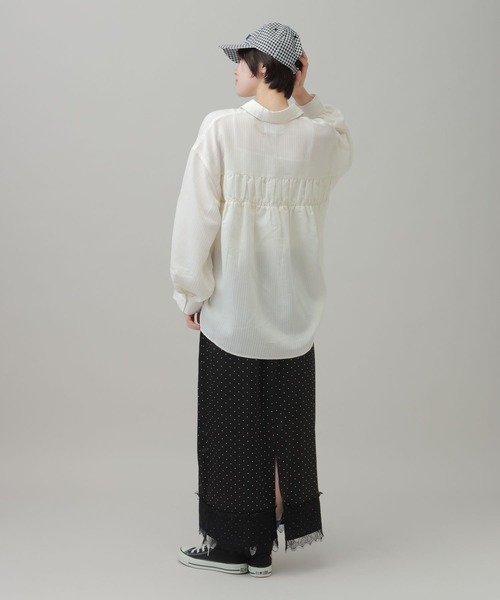LAKOLE(ラコレ)の「フリルバックシャーリングシャツ / 1056725(シャツ/ブラウス・レディース・アイボリー/ブラック/マスタード/ボルドー・FREE)」の10枚目の写真