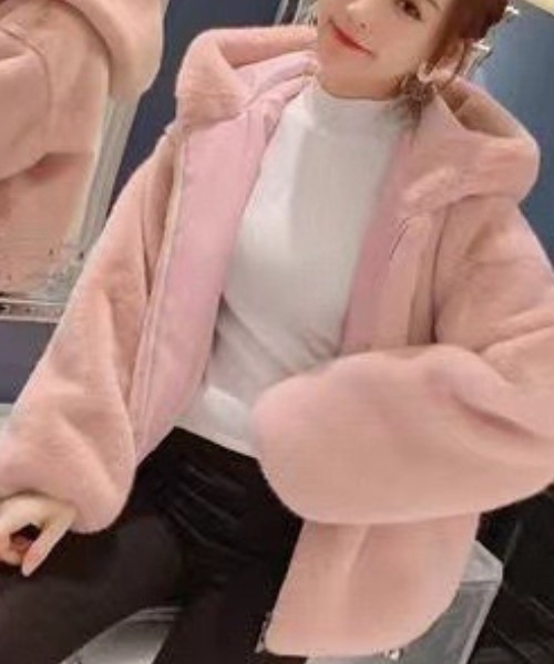 NANEA(ナネア)の「ボアジップパーカー(その他アウター・レディース・ブラック/ホワイト/ピンク・LARGE/X-LARGE)」の7枚目の写真
