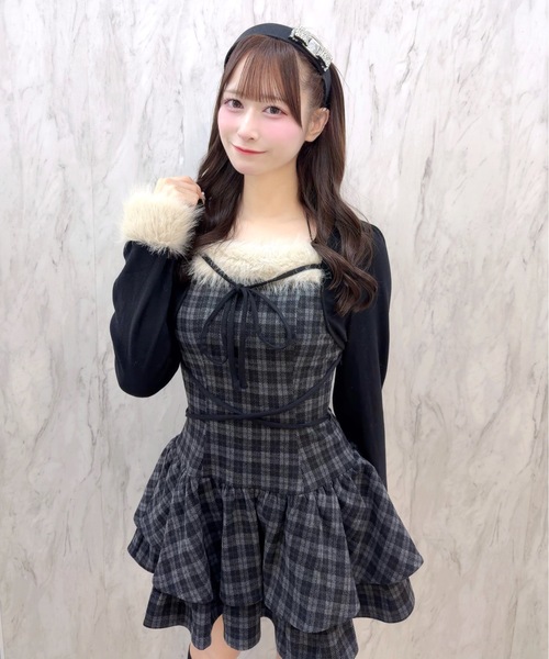 one way(ワンウェイ)の「ファー付きレイヤード風ワンピース(ワンピース・レディース・ブルー系その他/グレー系その他/ブラウン系その他/ブラック系その他・FREE)」の18枚目の写真