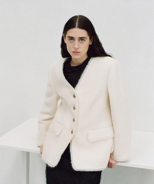MOHAN（モハン）の「TIF WOOL FRINGE COLLARLESS BLAZER_2COLORS（その他アウター・レディース・アイボリー/ブラック・SMALL/MEDIUM/X-SMALL）」の6枚目の写真