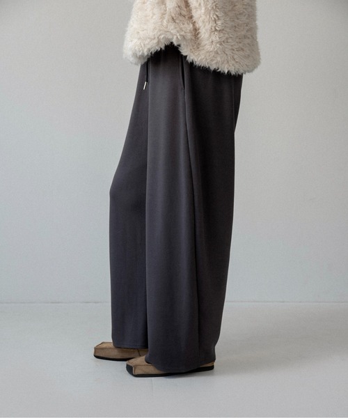 lawgy（ラウジー）の「soft touch drawstring sweat pants / ソフトタッチドローストリングスウェットパンツ（スウェットパンツ・レディース・ブラック/ブラウン/ヘザーグレー/チャコール・FREE）」の6枚目の写真
