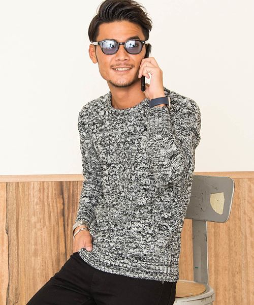 Vicci(ビッチ)の「『vicci/ヴィッチ』ケーブル編みクルーネック長袖ニットセーター(ニット/セーター・メンズ・ホワイト系その他/ホワイト系その他3/ワインレッド/ホワイト系その他6/ブラック/ブラック系その他2/グレー系その他/ブラック系その他/ミックスグレー/ネイビー/アイボリー/ホワイト系その他2/ホワイト系その他4/ホワイト系その他5/ライトグレー/キャメル/ベージュ/オフホワイト/パープル/レッド/カーキ/ホワイト系その他7/インディゴブルー/ピンク/ロイヤルブルー/モカ/グリーン・L/M/LARGE/44/MEDIUM/46/XL)」の14枚目の写真