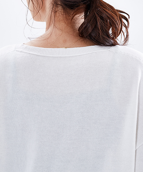 STUDIOUS BLUE（ストゥディオスブルー）の「【WEB限定】STUDIOUS シルク混Vネックニット（ニット/セーター・レディース・オフホワイト/ブラック/イエロー/ミント/ピンクベージュ・FREE）」の16枚目の写真