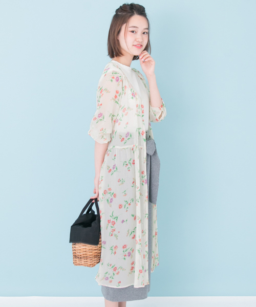 URBAN RESEARCH（アーバンリサーチ）の「楊柳フラワープリントワンピース（ワンピース・レディース・ブラック/オフホワイト・FREE）」の16枚目の写真