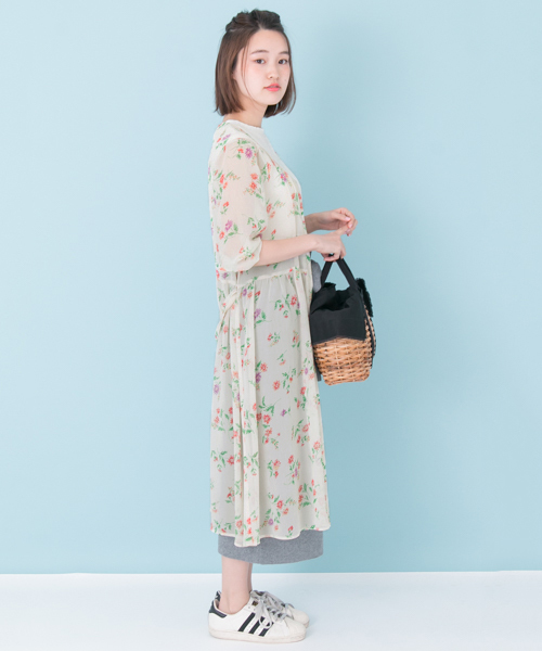 URBAN RESEARCH（アーバンリサーチ）の「楊柳フラワープリントワンピース（ワンピース・レディース・ブラック/オフホワイト・FREE）」の10枚目の写真