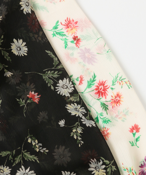 URBAN RESEARCH（アーバンリサーチ）の「楊柳フラワープリントワンピース（ワンピース・レディース・ブラック/オフホワイト・FREE）」の22枚目の写真