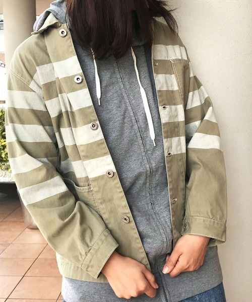 GREEN BOWL(グリーンボウル)の「GREEN BOWL Border Print Coverall/グリーンボウルボーダープリントカバーオール(カバーオール)」|オリーブ