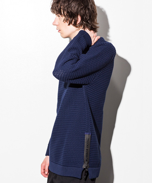 NUMBER (N)INE DENIM（ナンバーナインデニム）の「NUMBER (N)INE DENIM(ナンバーナインデニム)サイドZIPロングニットブルオーバー（ニット/セーター・メンズ・ブラック/ネイビー・SMALL/MEDIUM/LARGE）」の7枚目の写真