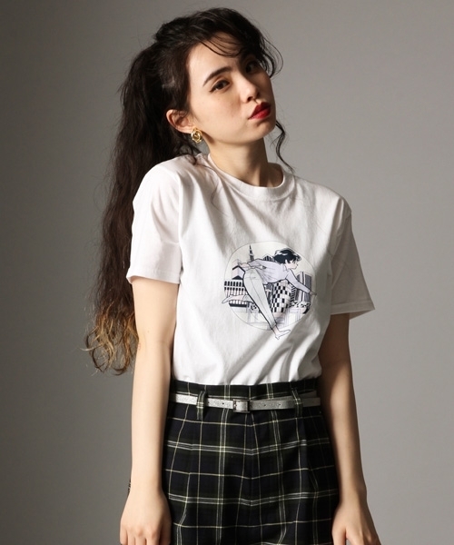 LOWRYS FARM（ローリーズファーム）の「イラストレーターT/SS　790698（Tシャツ/カットソー・レディース・その他1/ブルー系その他/ホワイト・SMALL/X-LARGE）」の2枚目の写真