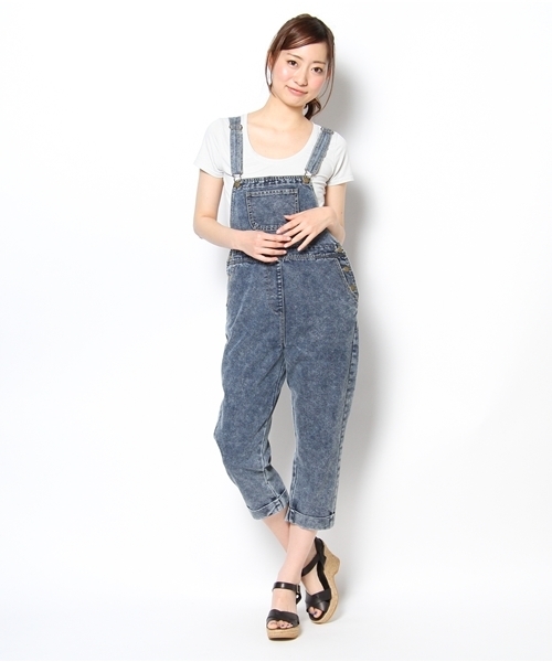 WEGO（ウィゴー）の「WEGO/デニムクロップドサロペット（サロペット/オーバーオール・レディース・ホワイト/インディゴブルー/ダークインディゴブルー・FREE）」の15枚目の写真