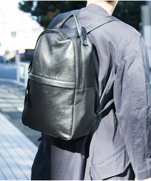 TAZUNE（タズネ）の「【TAZUNE】ラウンドジップバックパック/387TZN027