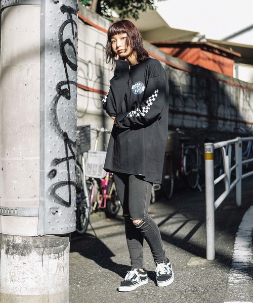 VANS(バンズ)の「別注:VANS/ヴァンズ Native American&Checker L/S T-Shirts(Tシャツ/カットソー・メンズ・ホワイト/ブラック・S/M/L)」の22枚目の写真