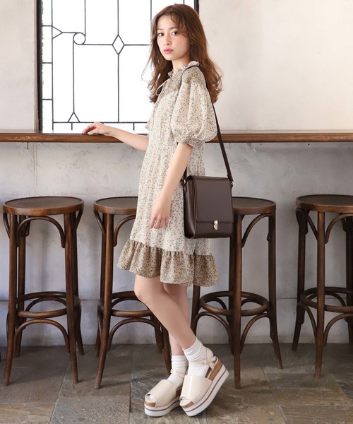 one after another NICE CLAUP（ワンアフターアナザーナイスクラップ）の「スカーフ付き合皮ショルダーバッグ（ショルダーバッグ・レディース・ブラック/ダークブラウン/モカ・FREE）」の13枚目の写真