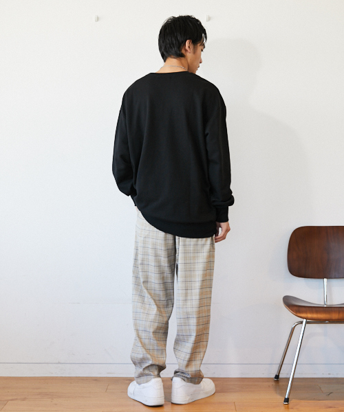 kutir（クティール）の「オーバーシルエット レトロプリント裏毛スウェット（スウェット・メンズ・ブラック/ベージュ/カーキ・MEDIUM/LARGE）」の5枚目の写真